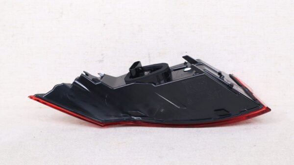Mint! 2023 2024 Maserati Grecale Right Passenger Rear Quarter Tail Light LED OEM - Image 3