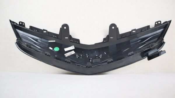 Nice! 2017-2021 Chevrolet Bolt EV Front Upper Center Bumper Grille Black OEM - Image 2