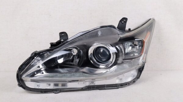 2011-2017 Lexus CT200h Front LH Left Driver Side Headlight Halogen OEM