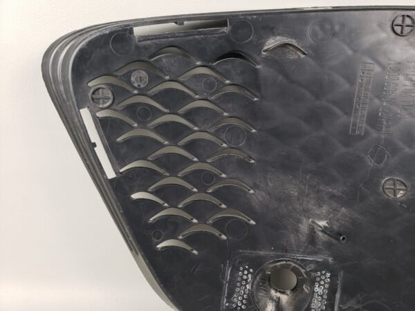 2017-2019 Mercedes-Benz GLS X166 RH Right Pass Front Bumper Grille Insert OEM - Image 5