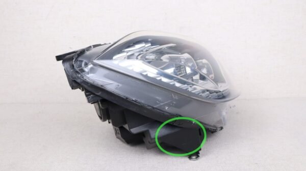 2012-2014 Mercedes-Benz CLS550 CLS63 W218 RH Right Passenger Headlight Xenon OEM - Image 3