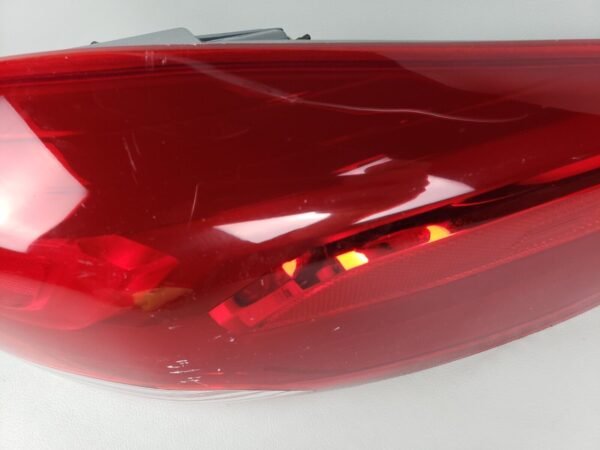 2017 2018 Hyundai Elantra RH Right Passenger Rear Outer Tail Light OEM - Image 5