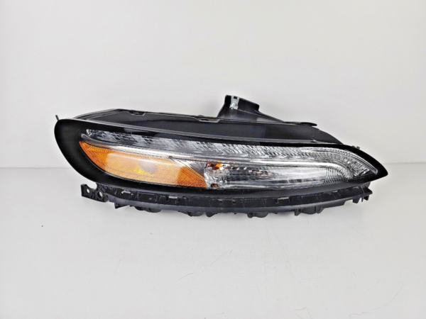 2014-2018 Jeep Cherokee RH Passenger Daytime Running Light Turn Signal LED OEM - Image 6