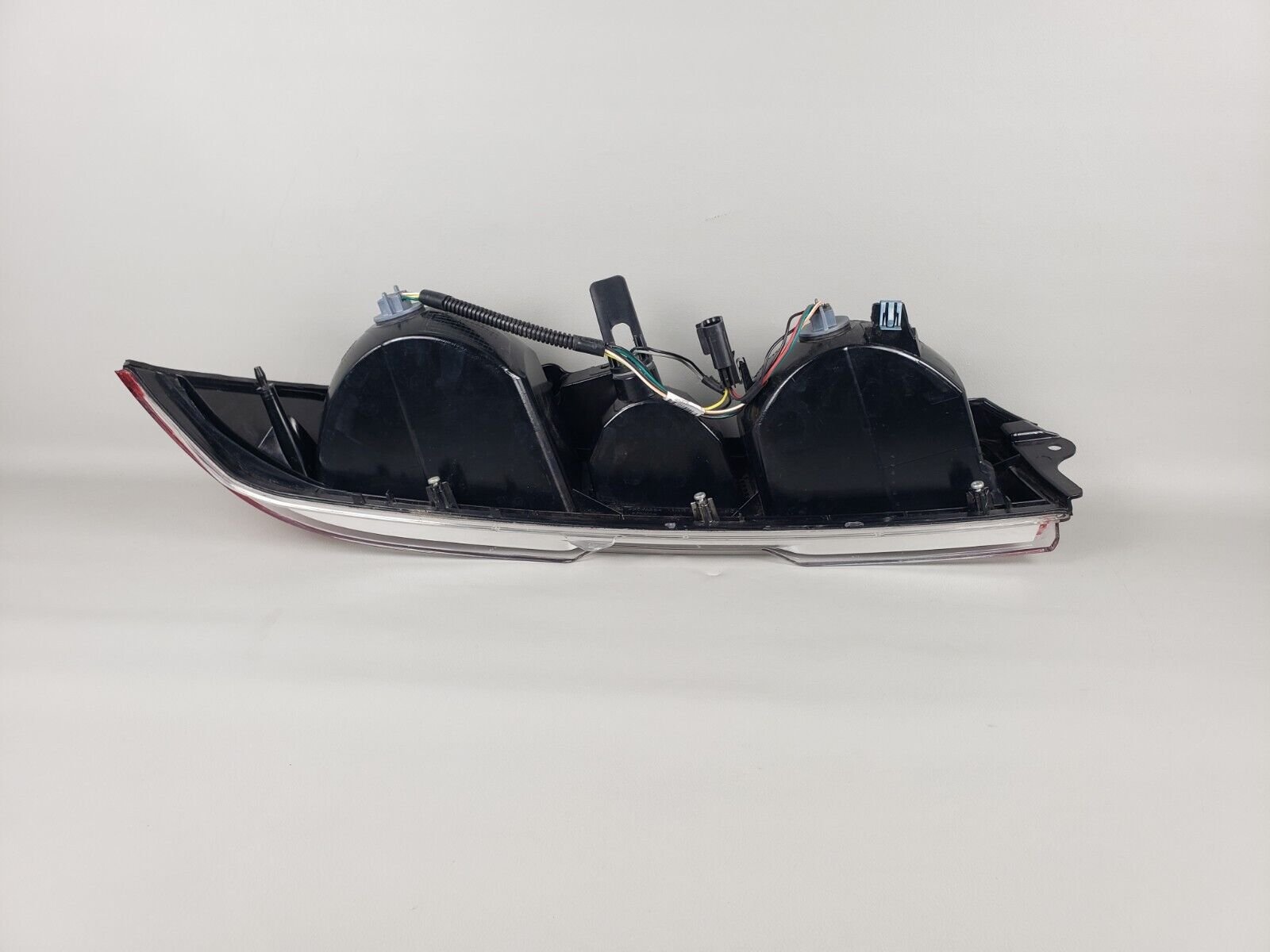 2014 2015 Chevrolet Camaro RH Right Passenger Side Rear Halogen Tail Light OEM - Image 3