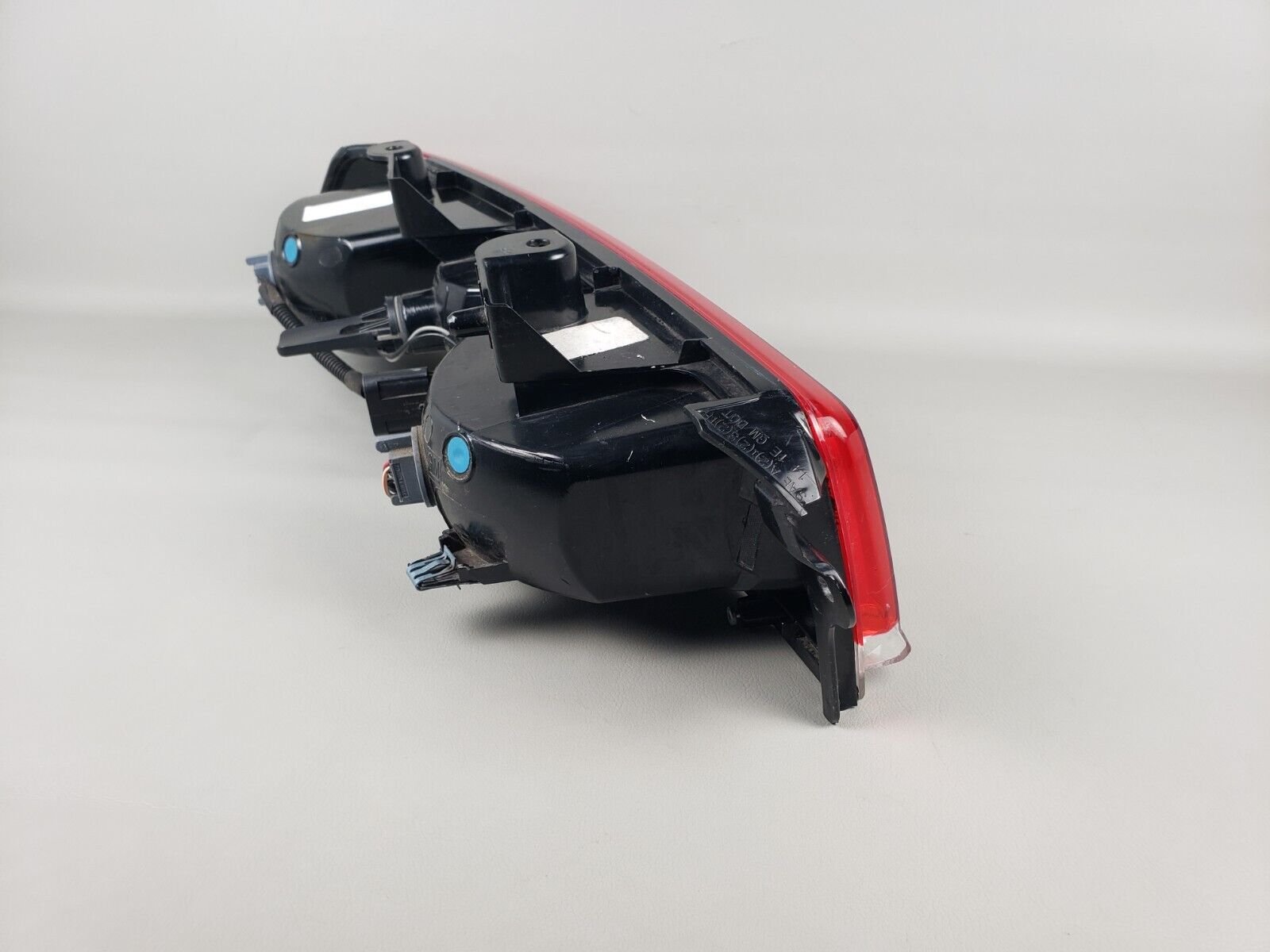 2014 2015 Chevrolet Camaro RH Right Passenger Side Rear Halogen Tail Light OEM - Image 9