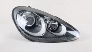 Mint! 2011-2014 Porsche Cayenne RH Right Passenger Headlight Xenon w/LED OEM