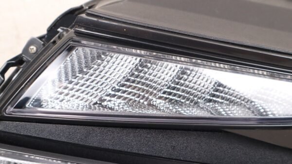 2022-2024 Hyundai Tucson Left Driver Upper Daytime Running Light DRL Chrome OEM - Image 7