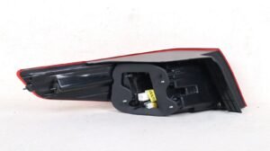 New! 2014-2015 Kia Optima Right Passenger Side Rear Tail Light Outer Halogen OEM