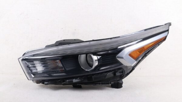 2022-2024 Kia Forte GT Front RH Right Passenger Side Headlight w/DRL Halogen OEM