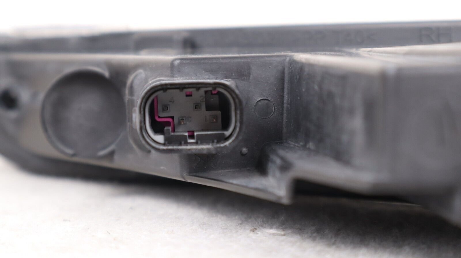 2015-2018 Porsche Macan Right Pass Daytime Running Light Turn Signal LED OEM - Image 8