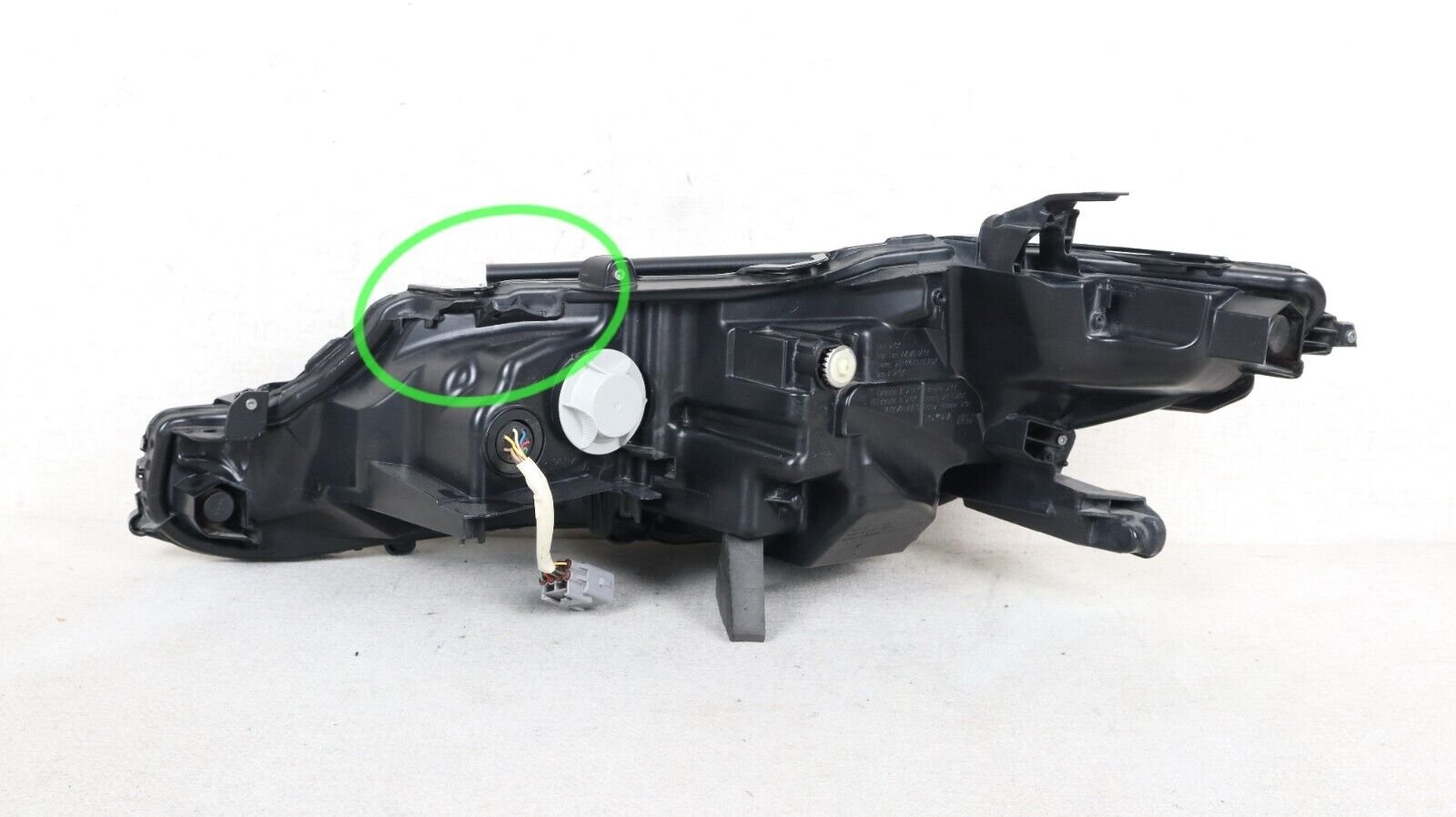 2018-2024 Toyota Camry XSE Right Passenger Headlight Triple Beam Chrome LED OEM - Image 2