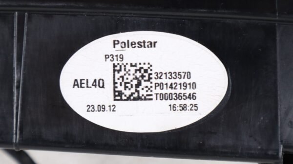 Cracked! 2021-2022 Polestar 2 Rear Center Inner Trunk Lid Tail Light LED OEM - Image 11