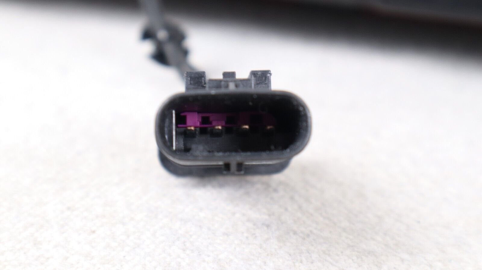 Mint! 2021-2022 Polestar 2 Rear Center Inner Trunk Lid Tail Light LED OEM - Image 8