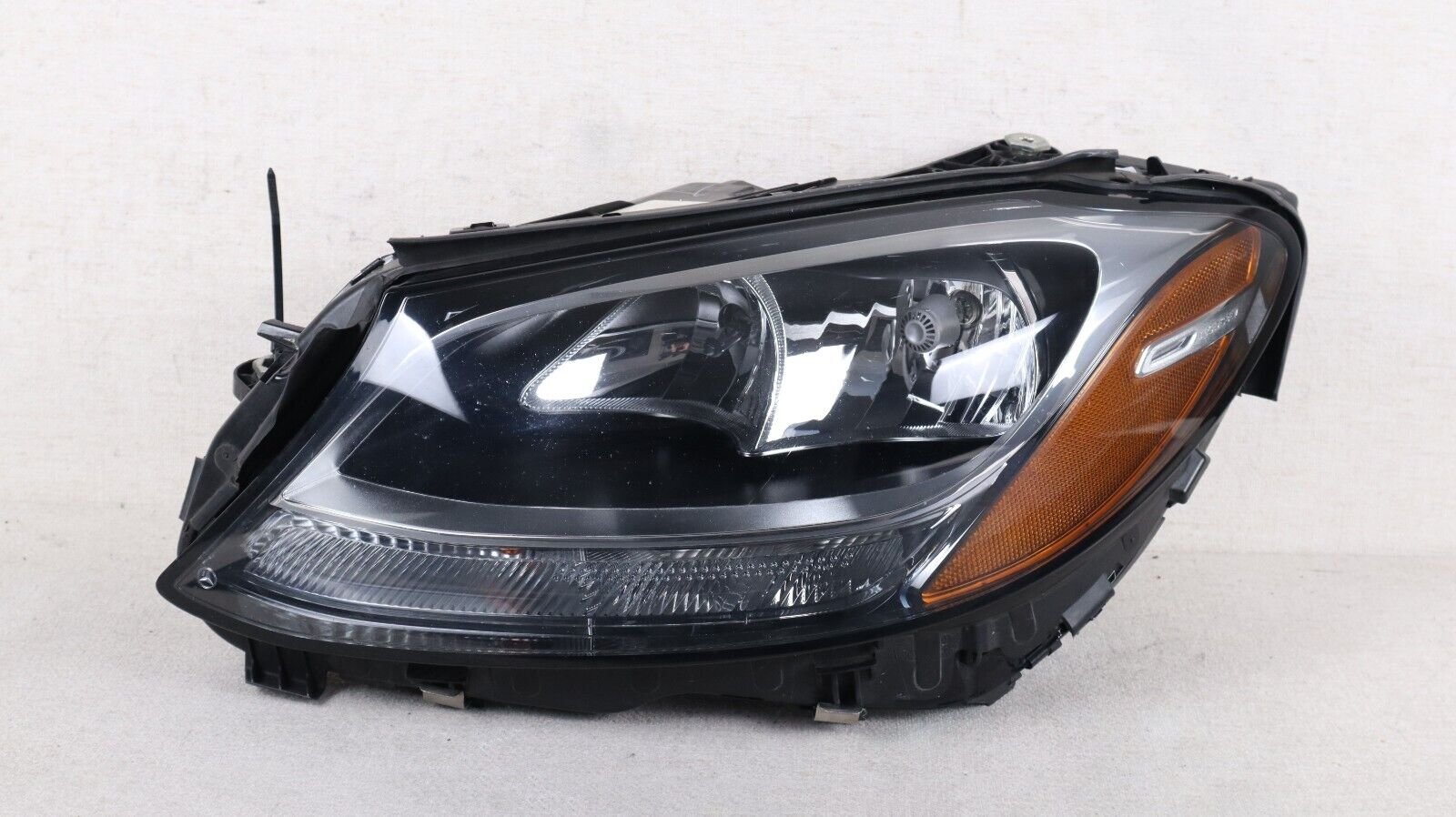 2015-2018 Mercedes C300 C350 C400 W205 Left Driver Side Headlight Halogen OEM
