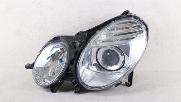 2007-2009 Mercedes E320 E350 E550 E63 Front Left Driver Headlight Halogen OEM