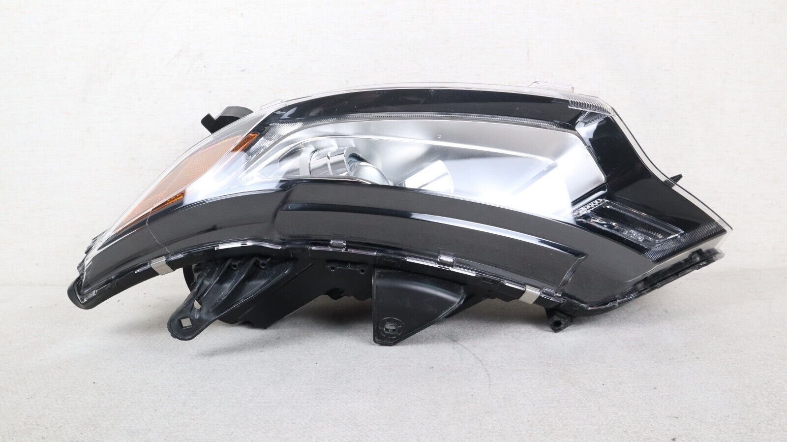 Nice! 2016-2020 Mitsubishi Outlander LH Left Driver Side Headlight Halogen OEM - Image 4