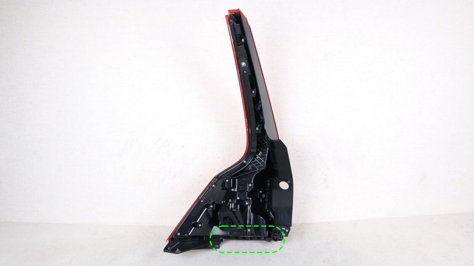 2019-2023 Volvo XC60 RH Right Passenger Side Outer Tail Light LED OEM - Image 2