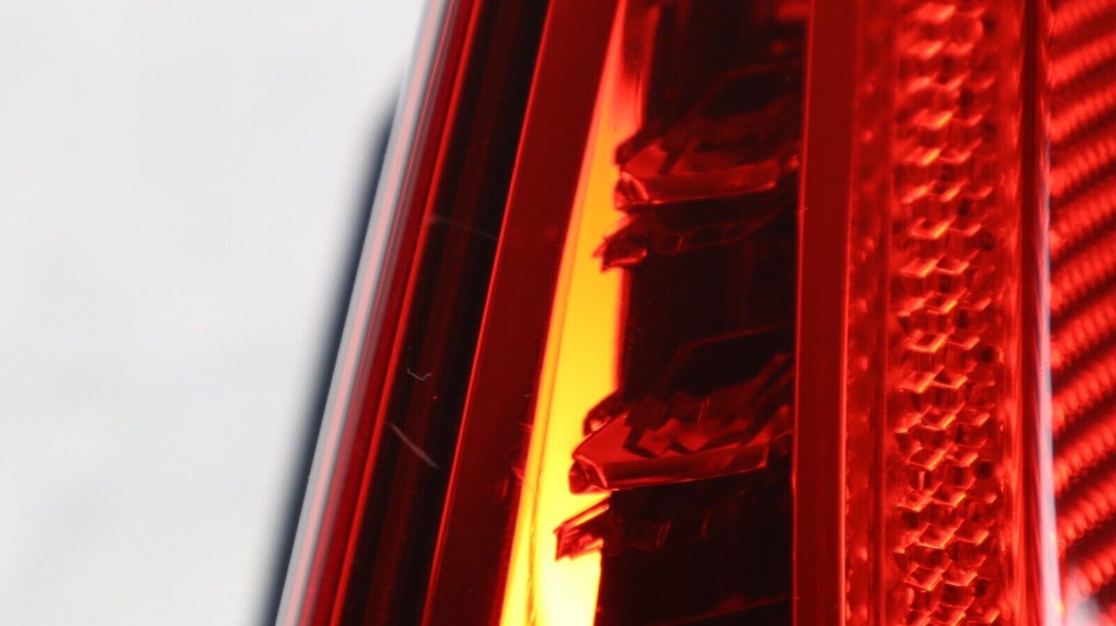 2019-2023 Volvo XC60 RH Right Passenger Side Outer Tail Light LED OEM - Image 4