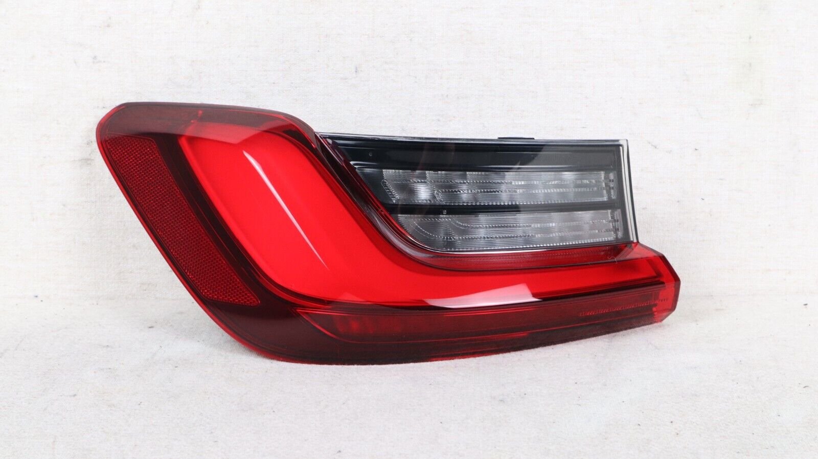 Mint! 2020-2022 BMW 330i M340i Left Driver Rear Outer Tail Light LED OEM
