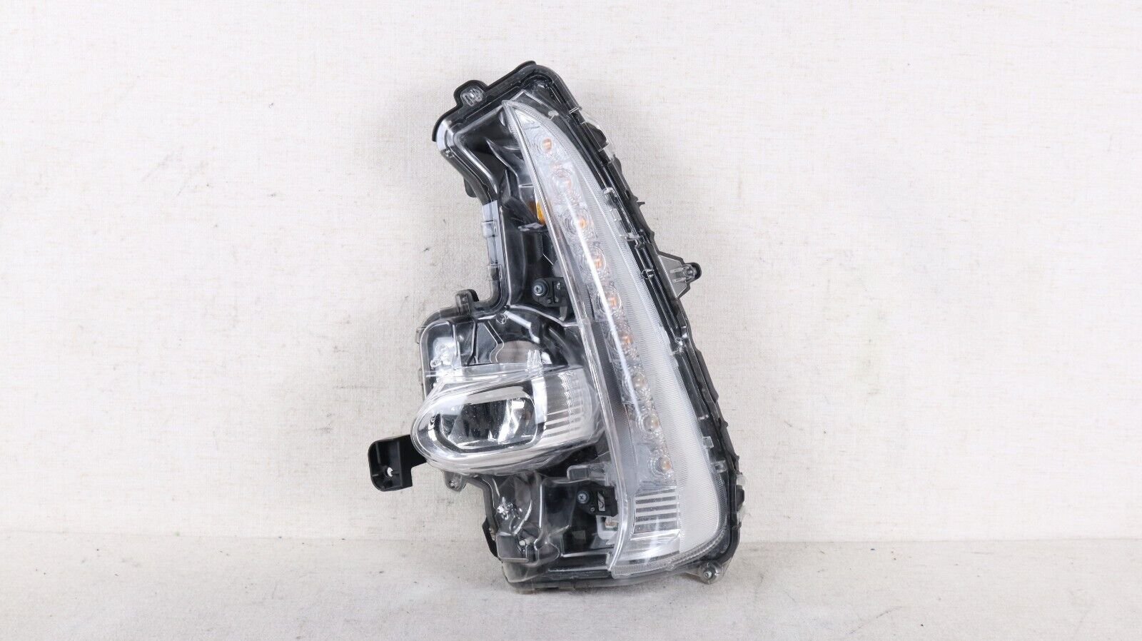 2017-2022 Toyota Prius Prime LH Left Driver Turn Signal Fog Lamp LED OEM