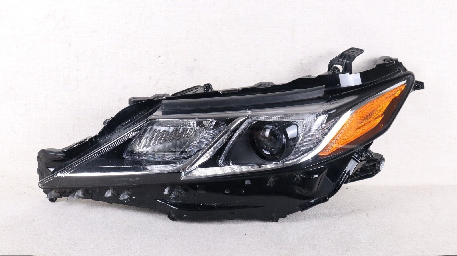 2018-2022 Toyota Camry Front LH Left Driver Side Headlight Bi-LED Black OEM